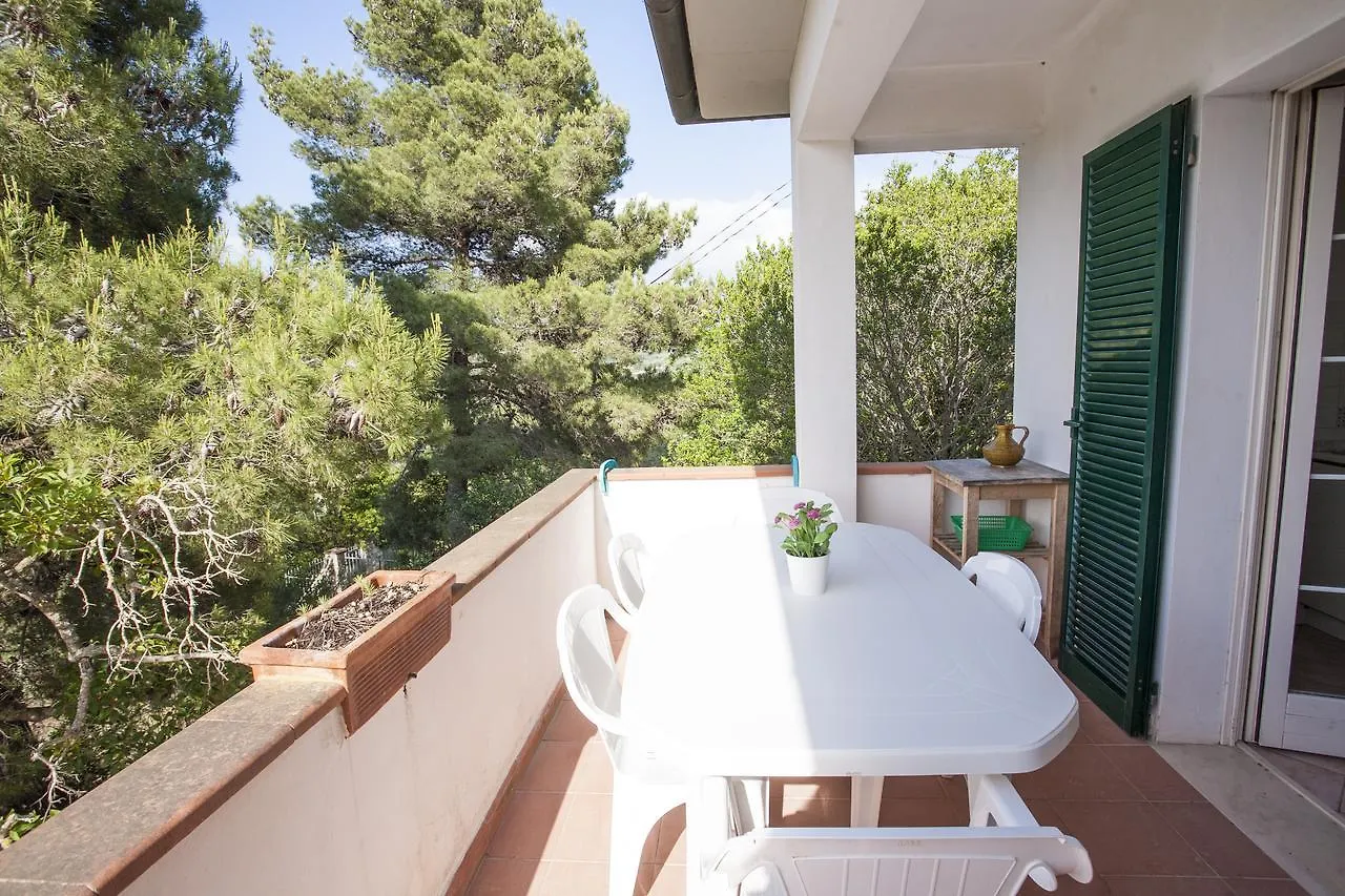 Holiday home Appartamenti Villa Anna Capoliveri  Italy